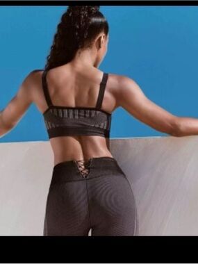 Fabletics Seamless Ribbed High-Waist Leggings Lace-Up Corset Back Bra Active Set